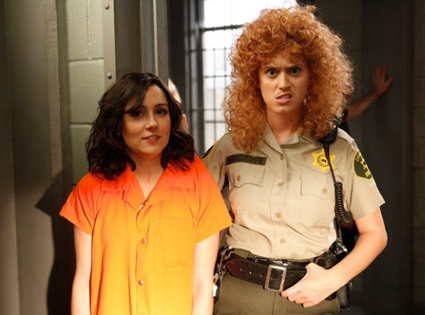 Katy Perry, Shannon Woodward, Raising Hope Katy Perry, Shannon Woodward, Raising Hope